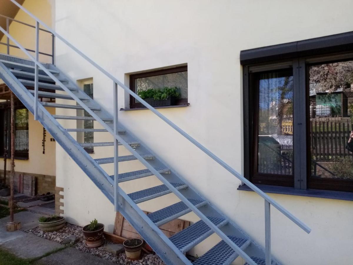 Podkrovni Apartman Tereza Apartment Rumburk Exterior foto